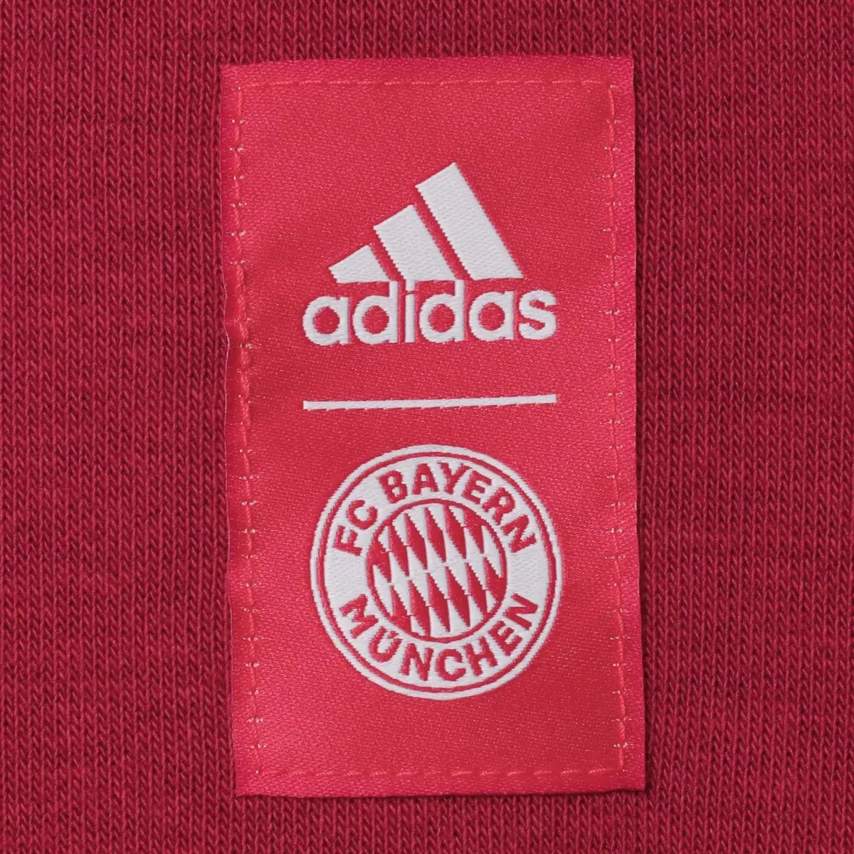 adidas 2021-22 Bayern Munich Graphic Crew Sweatshirt - Red