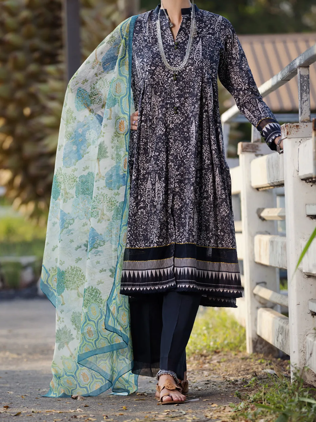 Black & Grey Lawn 3 Piece Stitched - ALP-3PS-1507