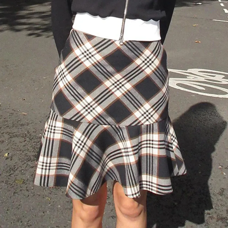 Harajuku Korean Y2K Aesthetic Plaid Skirt Women Preppy England Style A-Line Mini Skirts Ruffles Chic Checkered Bottom