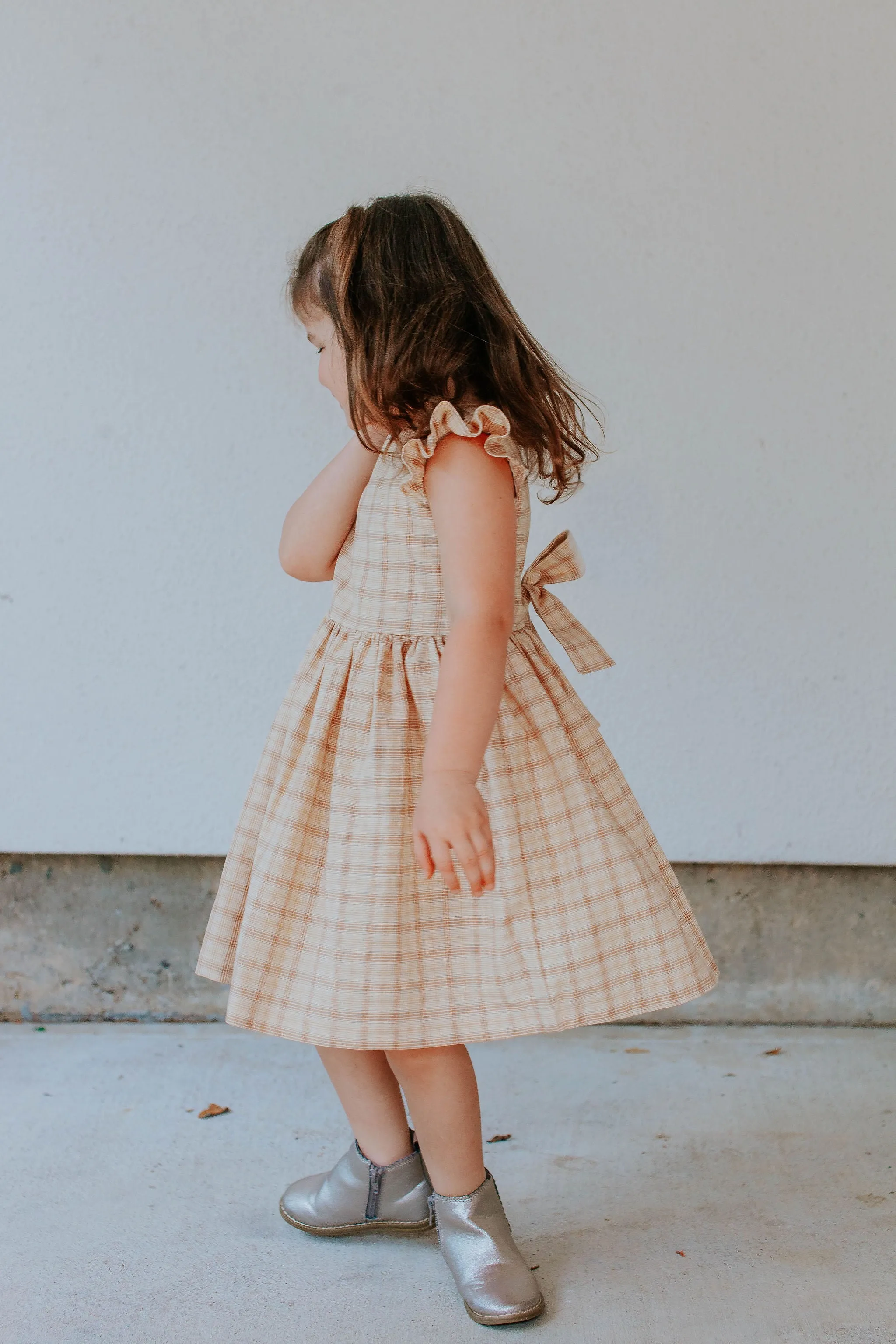 Little Girl's Beige Plaid Ruffle Sleeve Cotton Dress