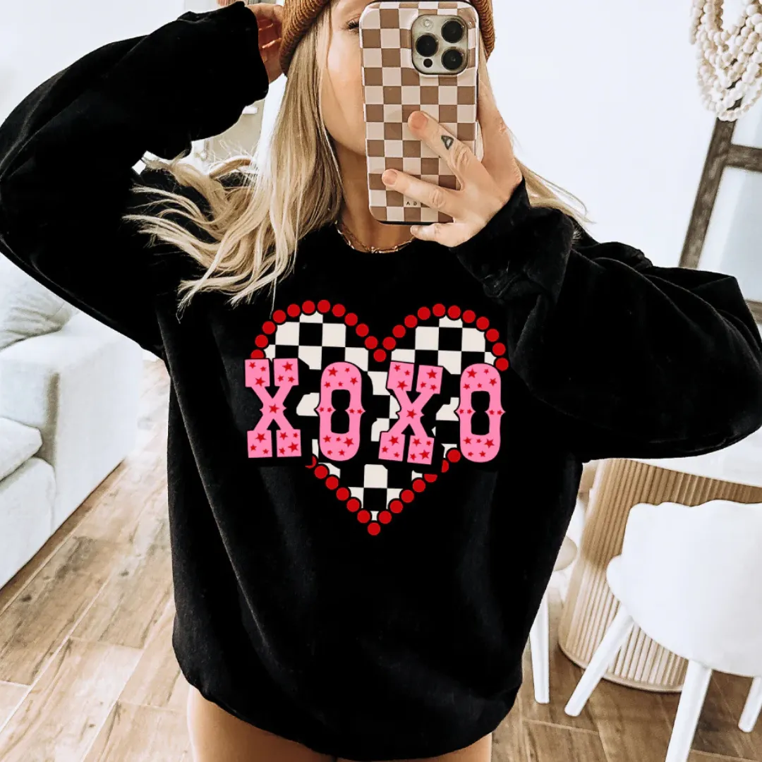 Online Exclusive | XOXO Heart on Checkered Background Graphic Sweatshirt in Black