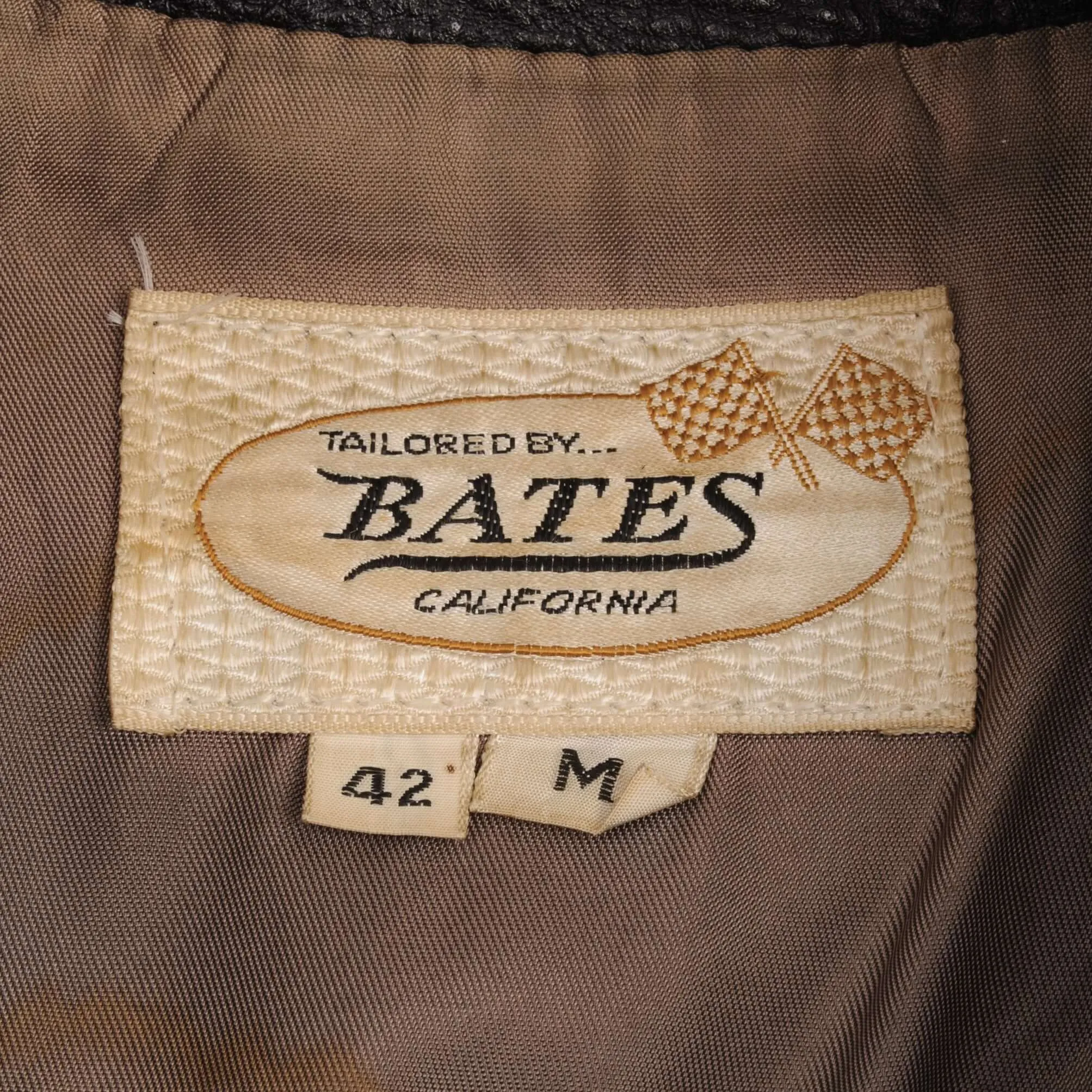 VINTAGE BATES CAFE RACER BLACK LEATHER JACKET 1960S SIZE MEDIUM MADE IN USA