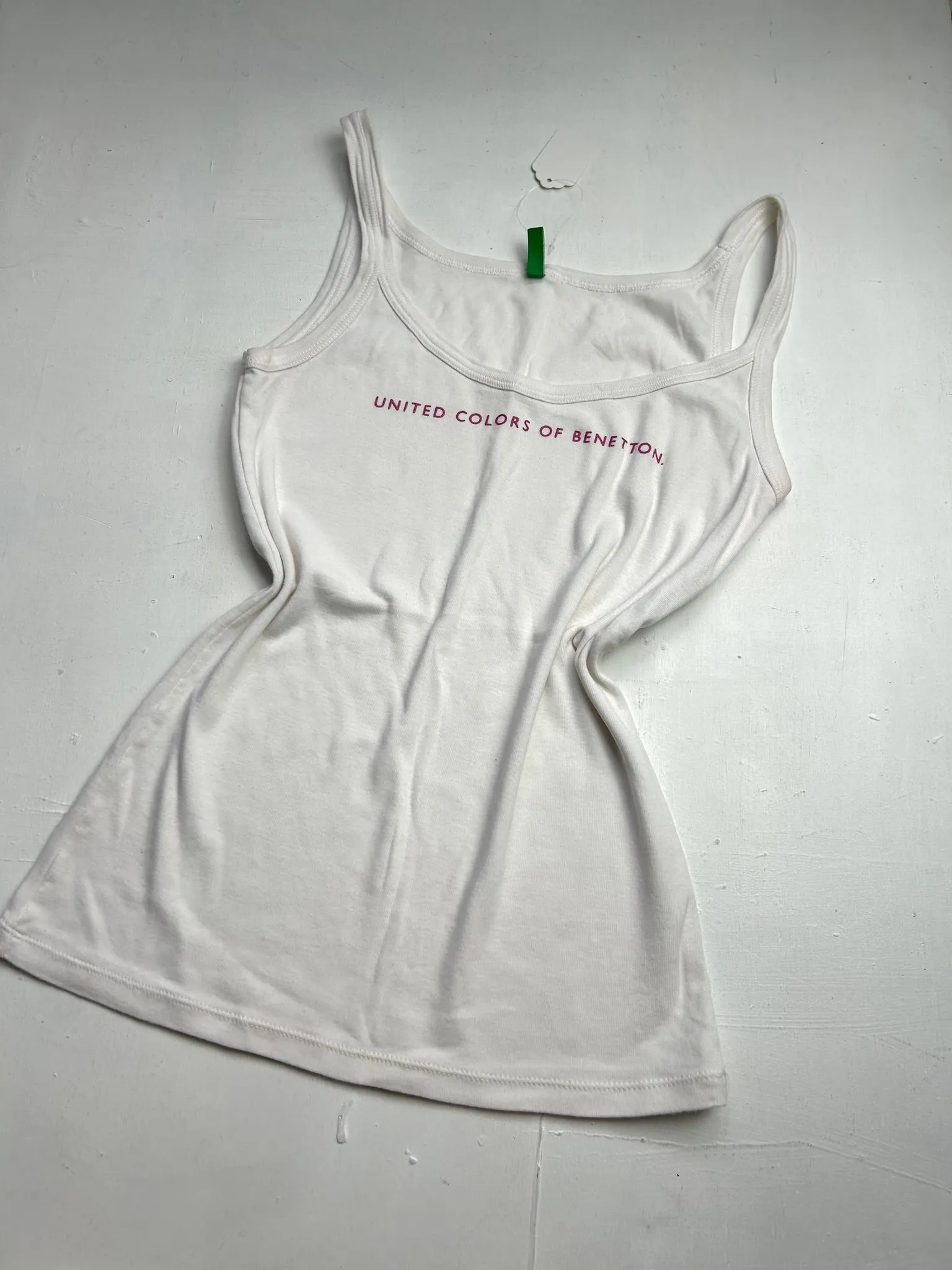 White spell out logo 90s y2k vintage tank top (M)